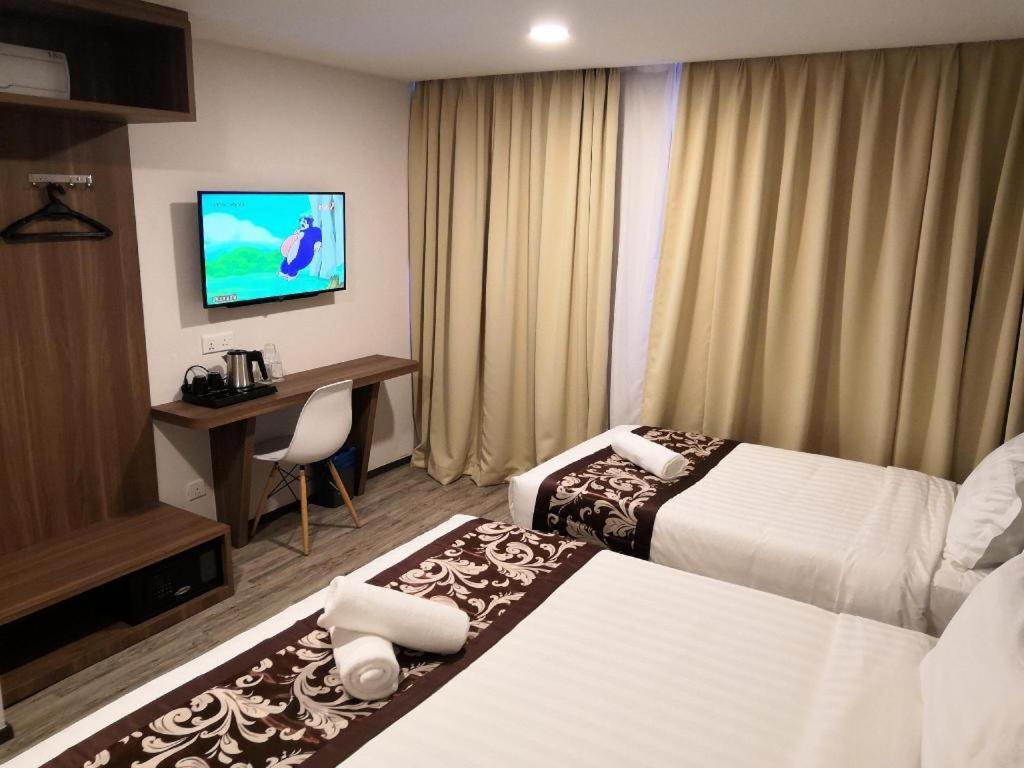 Hotel Lolex Kuchai Lama Куала Лумпур Екстериор снимка
