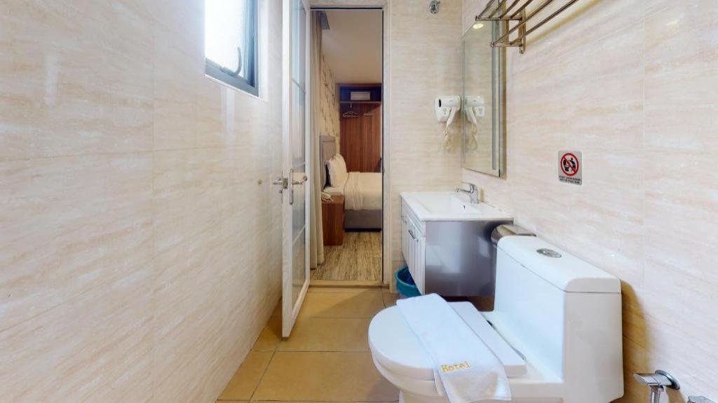 Hotel Lolex Kuchai Lama Куала Лумпур Екстериор снимка