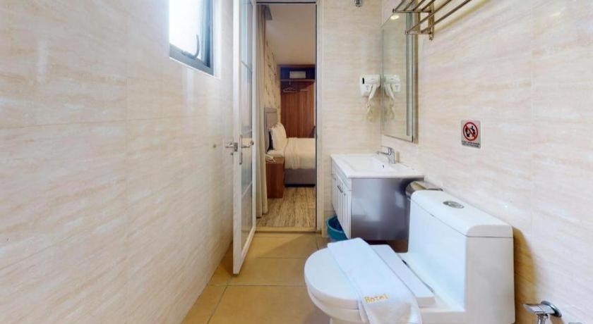 Hotel Lolex Kuchai Lama Куала Лумпур Екстериор снимка