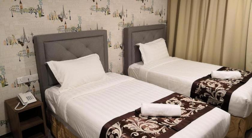 Hotel Lolex Kuchai Lama Куала Лумпур Екстериор снимка