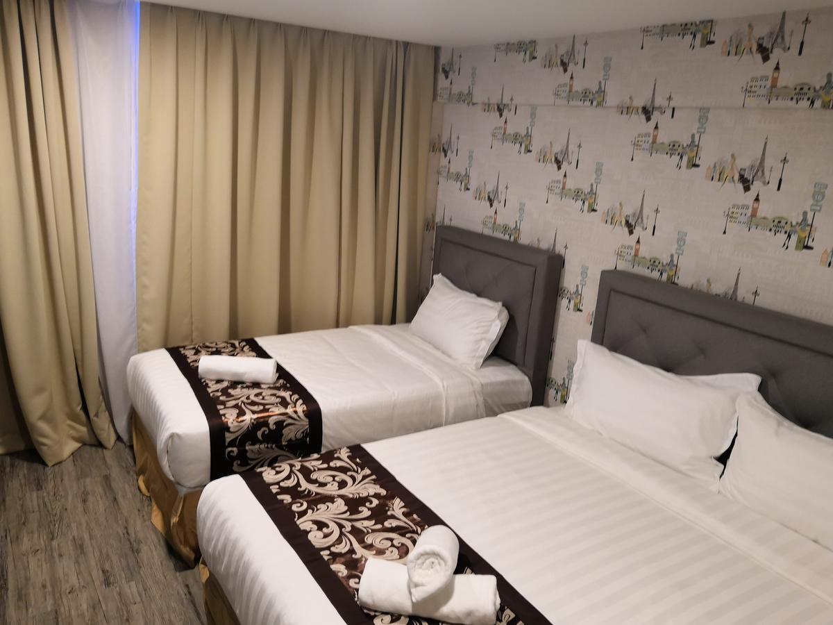 Hotel Lolex Kuchai Lama Куала Лумпур Екстериор снимка