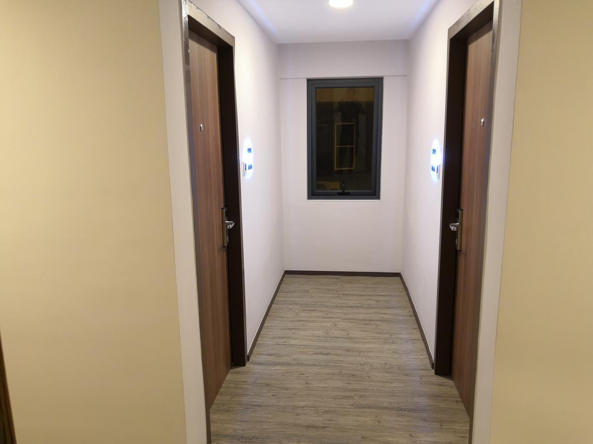 Hotel Lolex Kuchai Lama Куала Лумпур Екстериор снимка